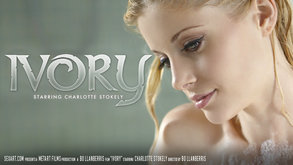 Elfenbein – Charlotte Stokely von Bo llanberris